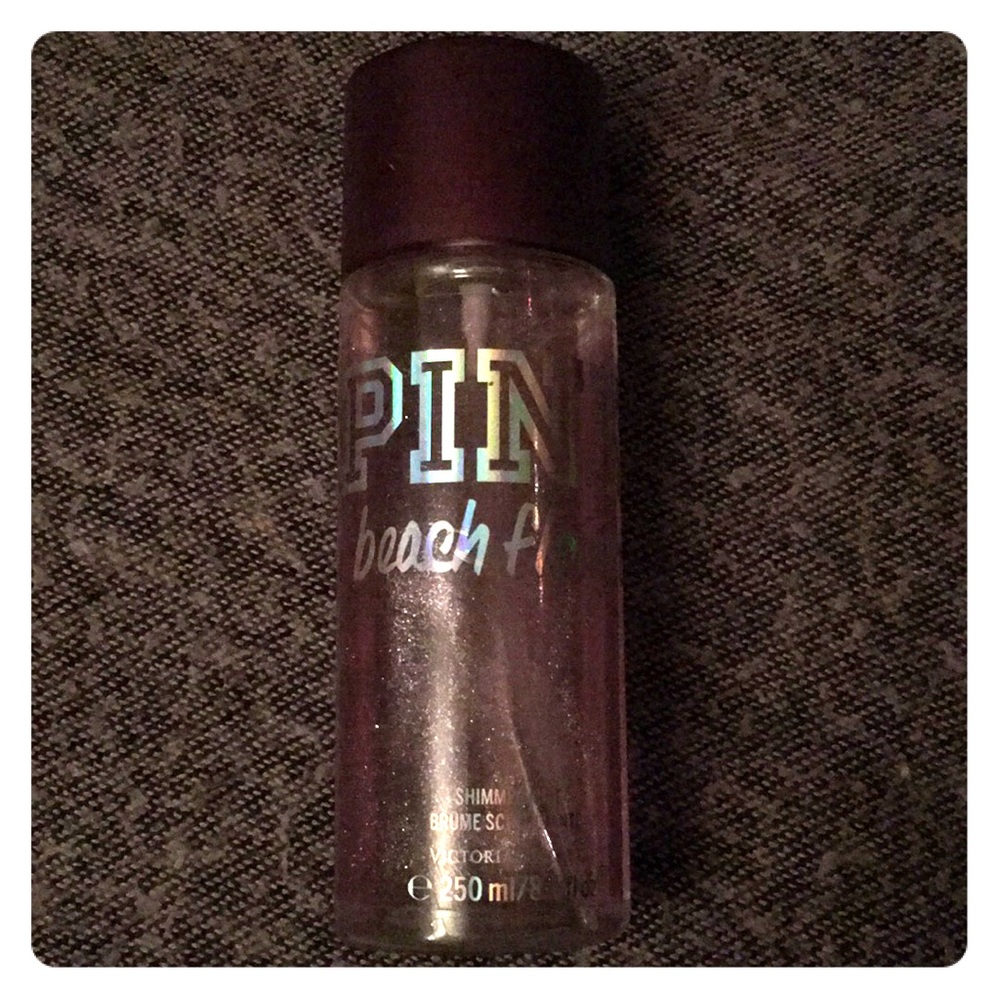 Pink by VS shimmer mist